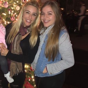 Meet your Posher, Andrea